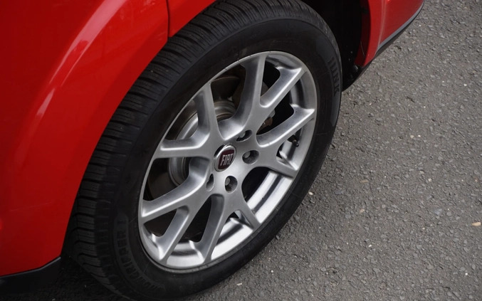 Fiat Freemont cena 49900 przebieg: 149000, rok produkcji 2014 z Mysłowice małe 704